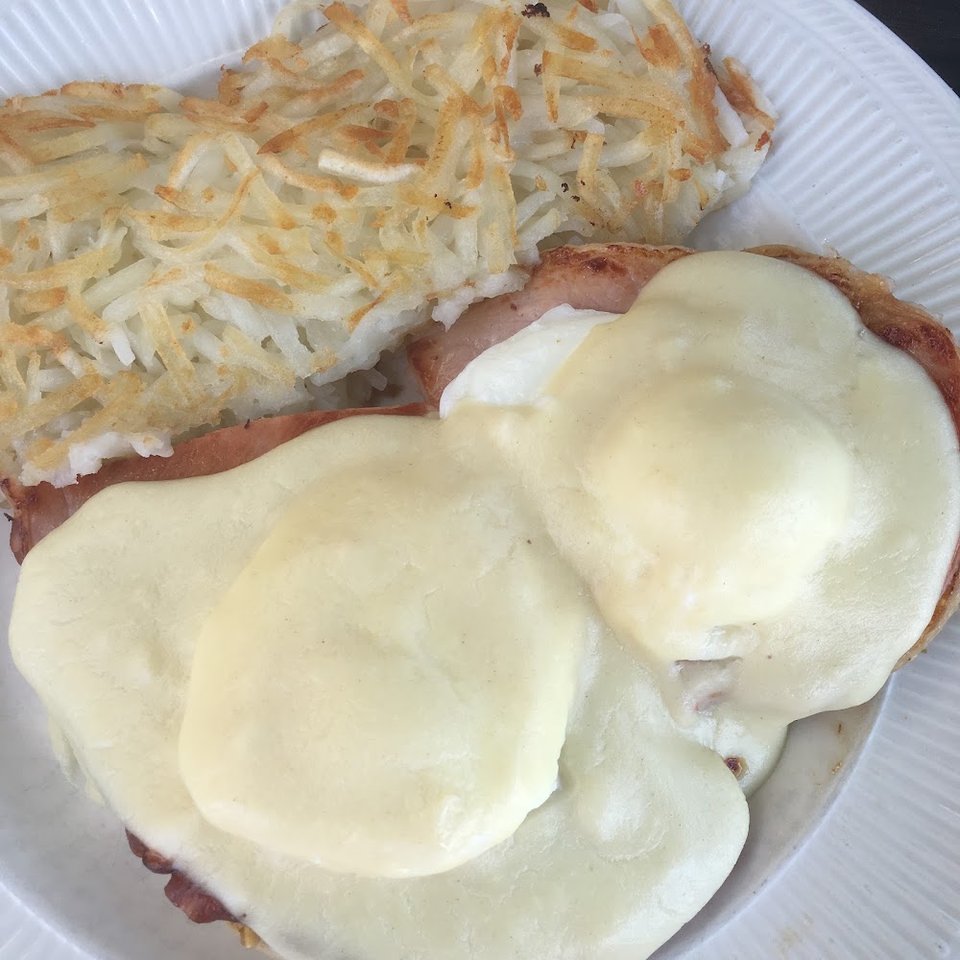 Eggs Benedict